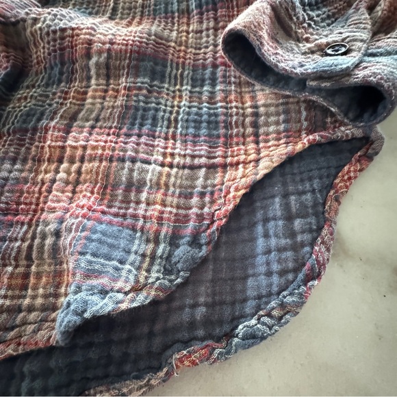 Bundle 2 Rails Plaid Shirts - Picture 8 of 16